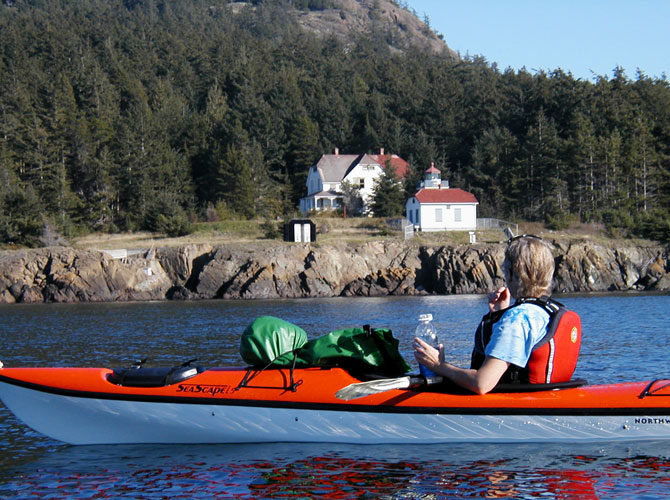 Anacortes Kayak Tours Burrows-Island-Kayaking,-San-Juan-Islands